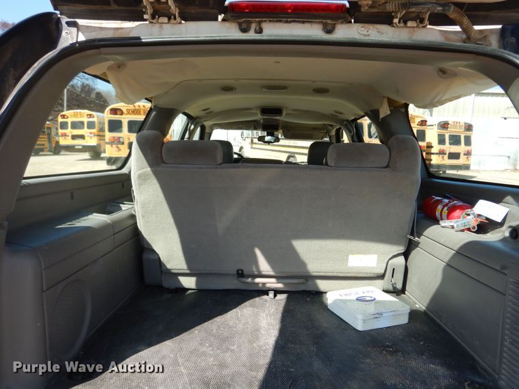 image for item DK7731 2005 Chevrolet Suburban 1500  SUV