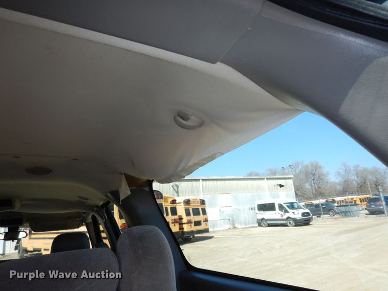 image for item DK7731 2005 Chevrolet Suburban 1500  SUV