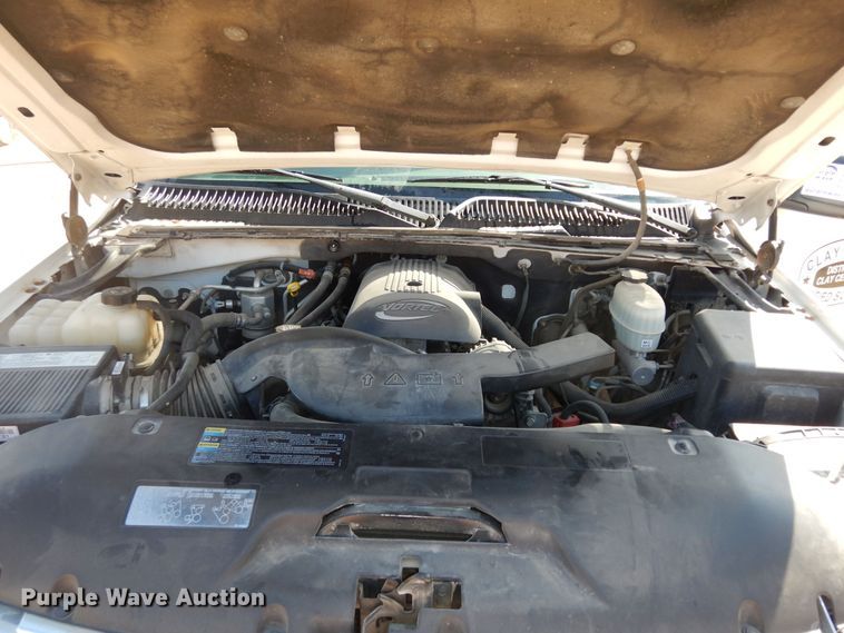 image for item DK7731 2005 Chevrolet Suburban 1500  SUV