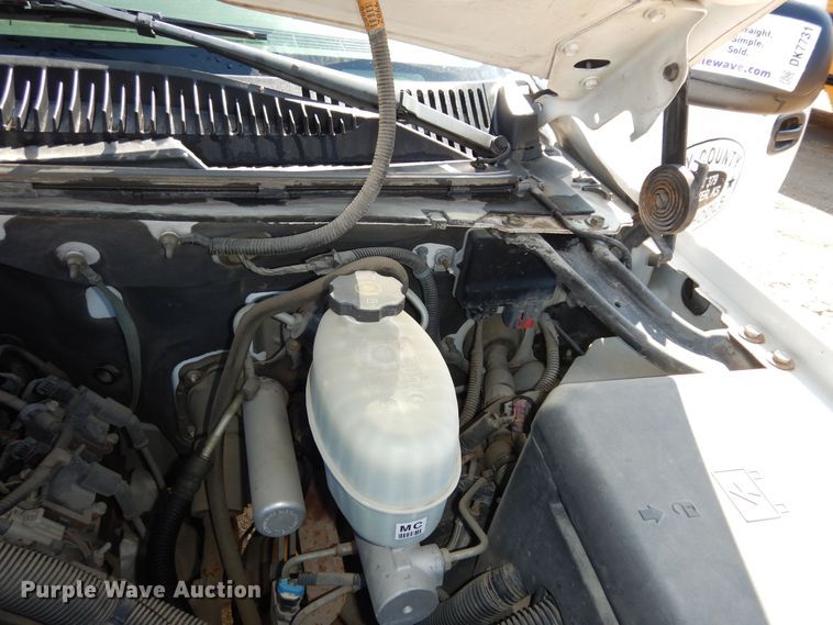 image for item DK7731 2005 Chevrolet Suburban 1500  SUV