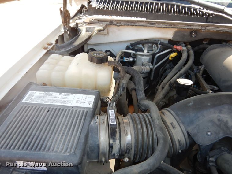 image for item DK7731 2005 Chevrolet Suburban 1500  SUV