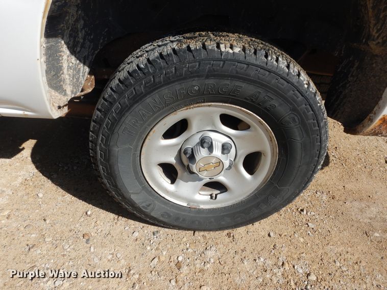 image for item DK7731 2005 Chevrolet Suburban 1500  SUV