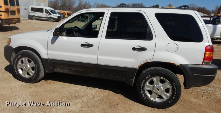 image for item DK7732 2003 Ford Escape XLT  SUV