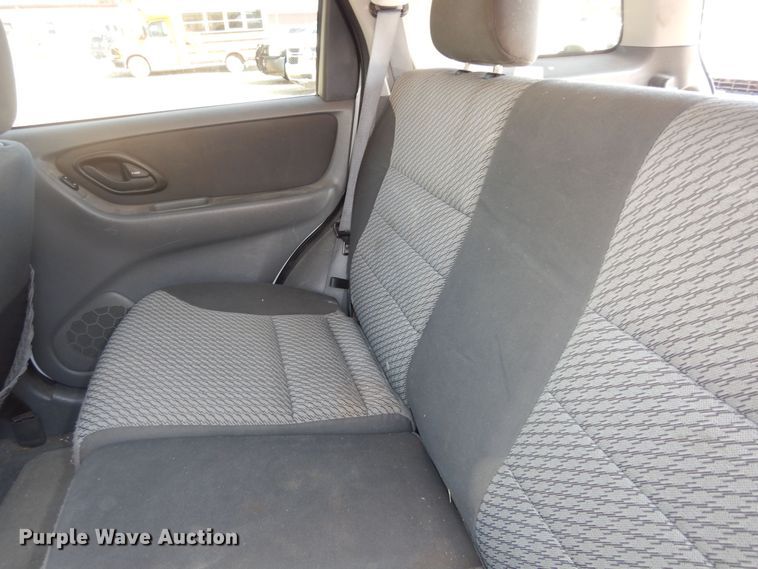 image for item DK7732 2003 Ford Escape XLT  SUV