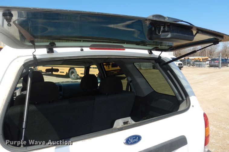 image for item DK7732 2003 Ford Escape XLT  SUV