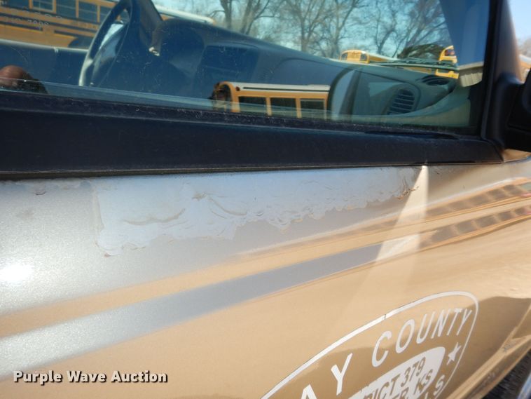 image for item DK7733 1999 Mazda B2500 SE  pickup truck