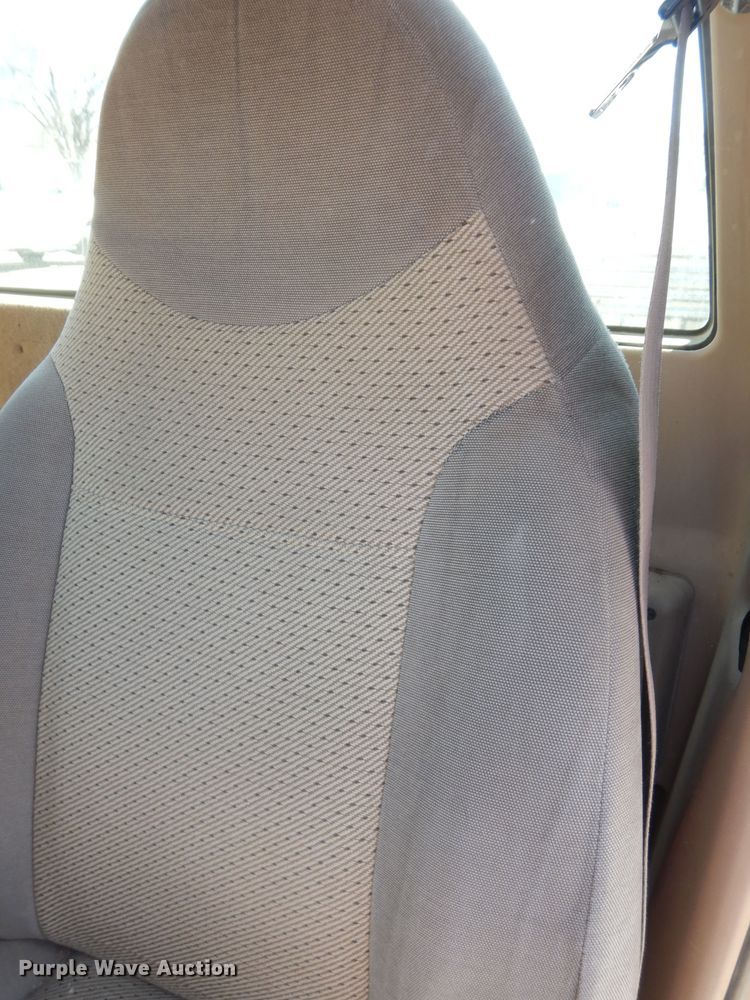 image for item DK7733 1999 Mazda B2500 SE  pickup truck