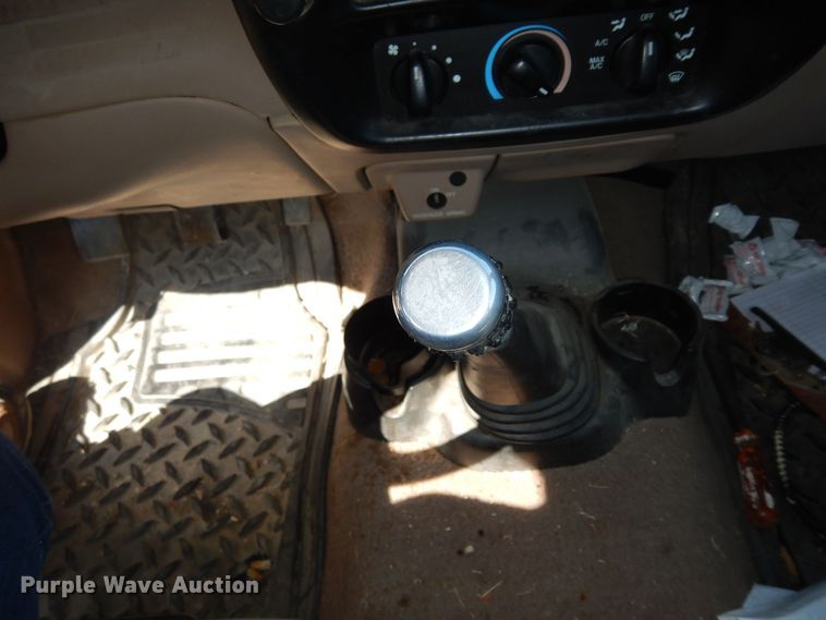 image for item DK7733 1999 Mazda B2500 SE  pickup truck