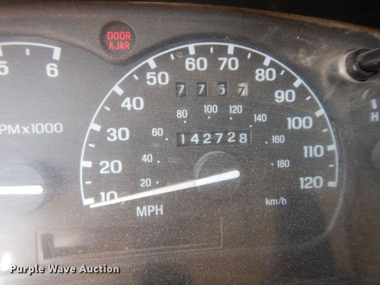 image for item DK7733 1999 Mazda B2500 SE  pickup truck