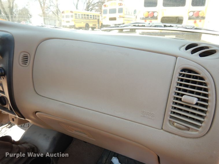 image for item DK7733 1999 Mazda B2500 SE  pickup truck