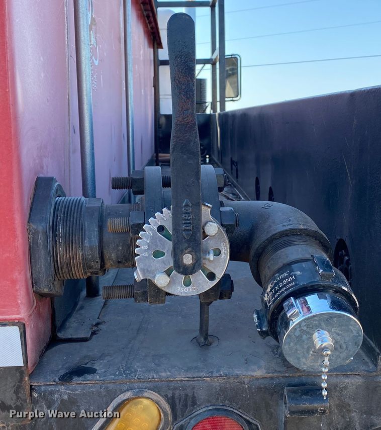 image for item DL7153 1993 American General M35A3  pumper fire truck