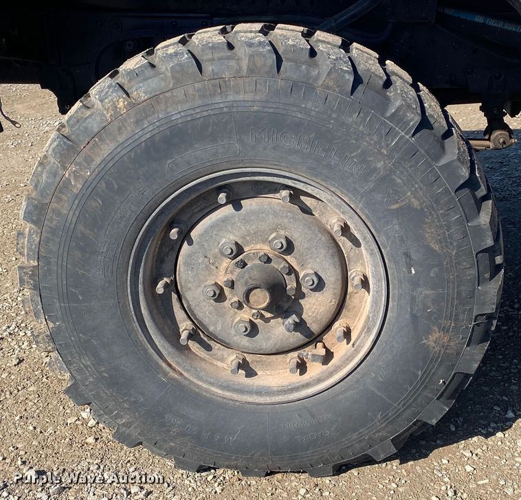 image for item DL7153 1993 American General M35A3  pumper fire truck