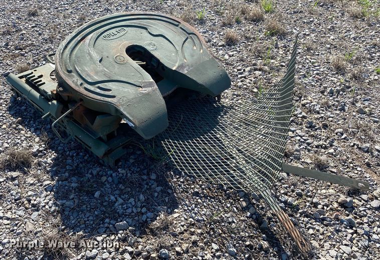 image for item DL7154 Holland  fifth wheel hitch