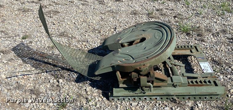 image for item DL7154 Holland  fifth wheel hitch