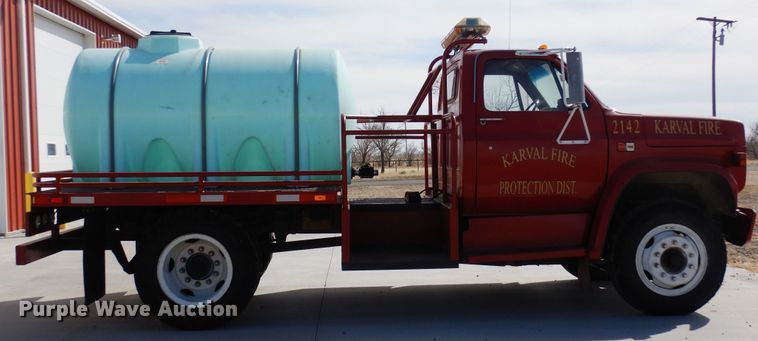 image for item DN6342 1985 GMC C7000  flatbed truck