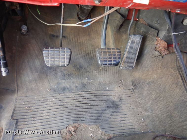 image for item DN6342 1985 GMC C7000  flatbed truck