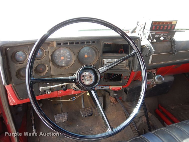 image for item DN6342 1985 GMC C7000  flatbed truck