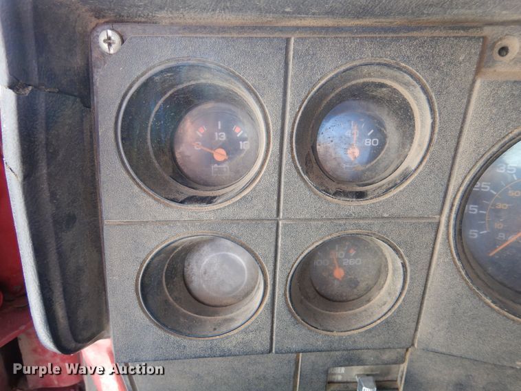 image for item DN6342 1985 GMC C7000  flatbed truck