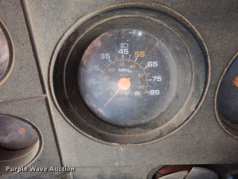 image for item DN6342 1985 GMC C7000  flatbed truck