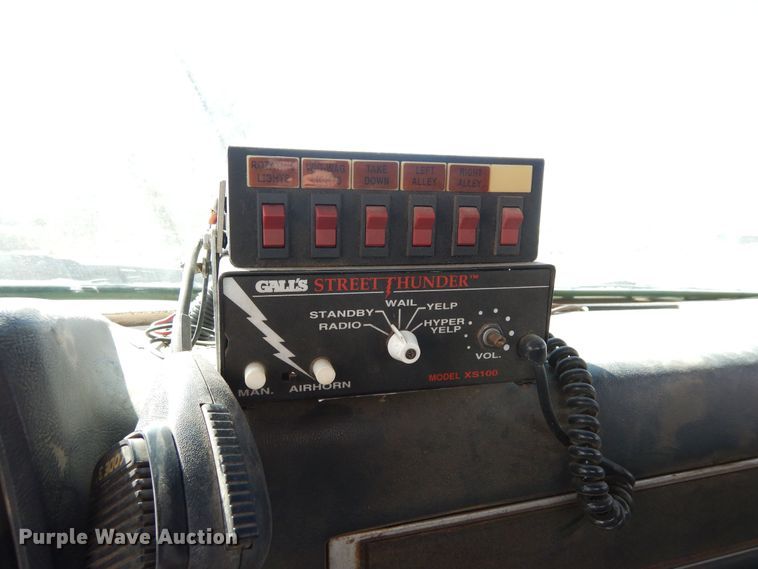 image for item DN6342 1985 GMC C7000  flatbed truck