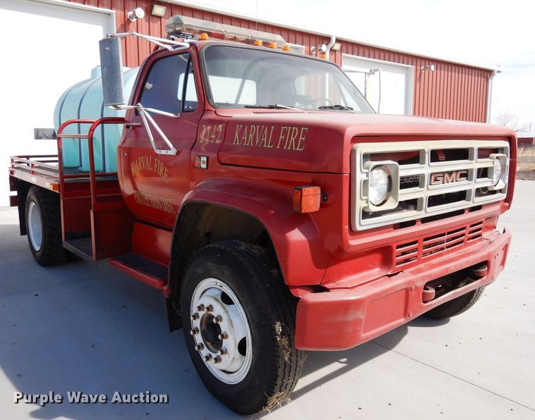 image for item DN6342 1985 GMC C7000  flatbed truck