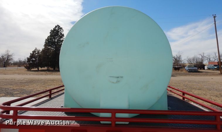 image for item DN6342 1985 GMC C7000  flatbed truck