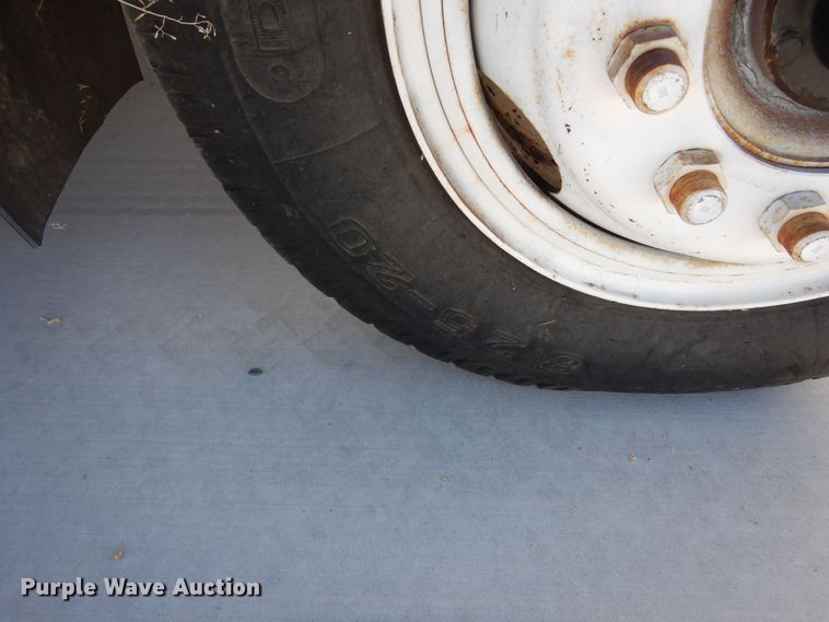 image for item DN6342 1985 GMC C7000  flatbed truck