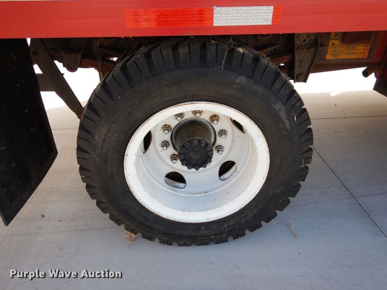 image for item DN6342 1985 GMC C7000  flatbed truck