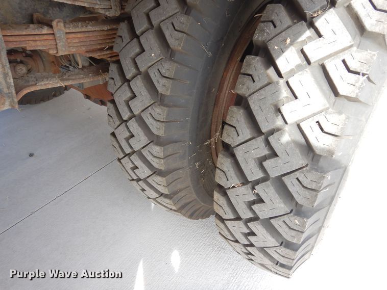 image for item DN6342 1985 GMC C7000  flatbed truck