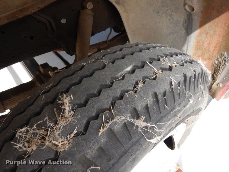 image for item DN6342 1985 GMC C7000  flatbed truck