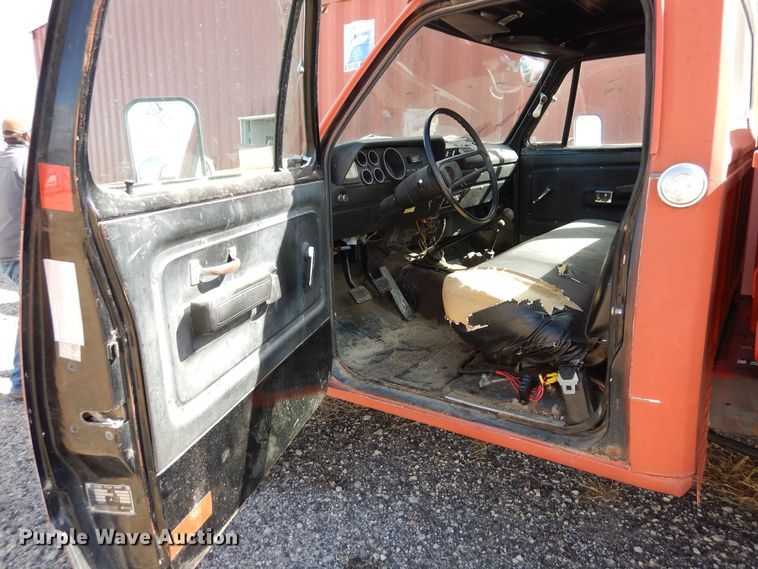 image for item DN6343 1973 Dodge W300  brush fire truck