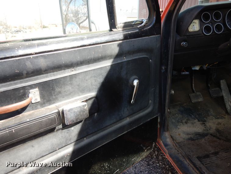 image for item DN6343 1973 Dodge W300  brush fire truck