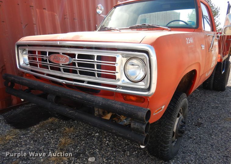 image for item DN6343 1973 Dodge W300  brush fire truck