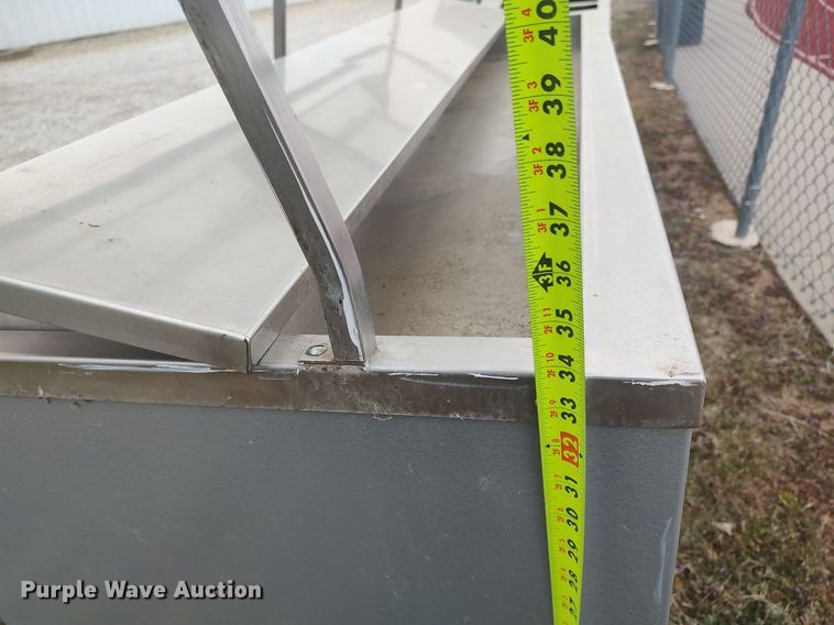 image for item DO3877 Restaurant equipment