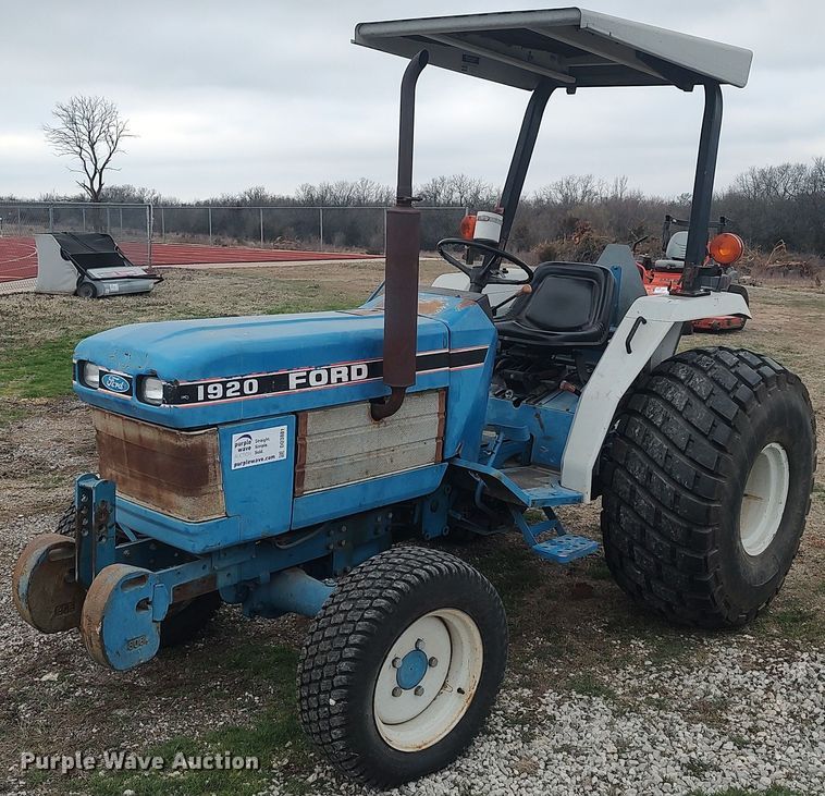Ford 1920 MFWD tractor in Leon, KS Item DO3881 sold Purple Wave