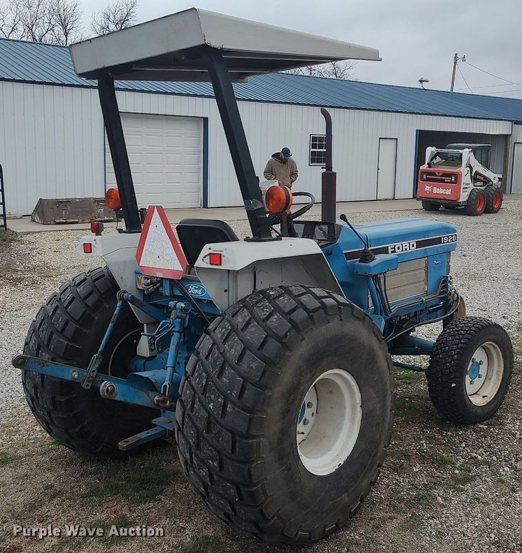 image for item DO3881 Ford 1920  MFWD tractor