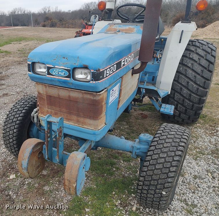 image for item DO3881 Ford 1920  MFWD tractor