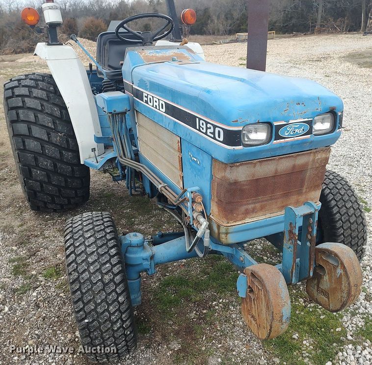 image for item DO3881 Ford 1920  MFWD tractor