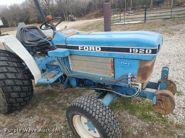 image for item DO3881 Ford 1920  MFWD tractor