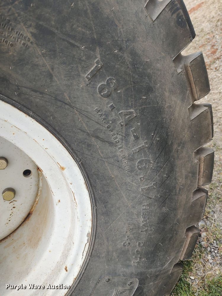 image for item DO3881 Ford 1920  MFWD tractor