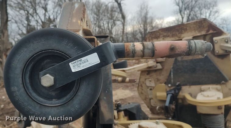 image for item DO3886 Land Pride AEM4011  batwing rotary mower