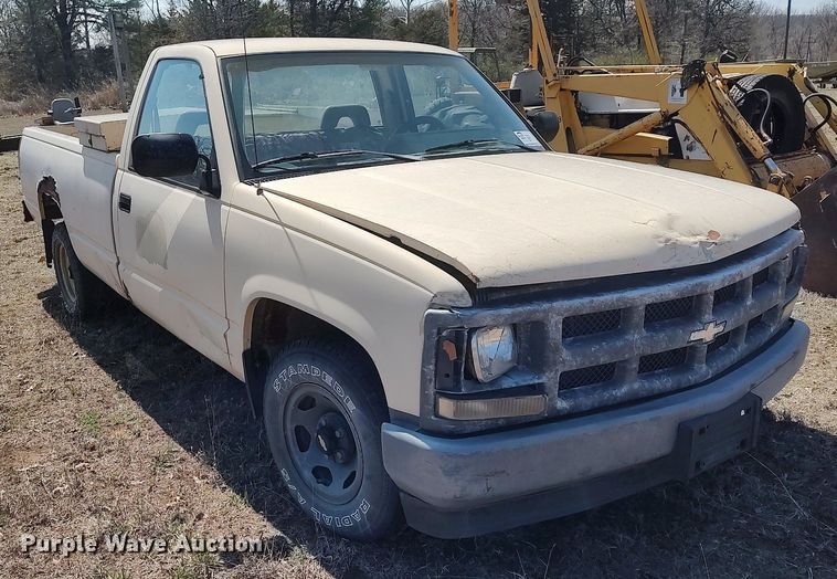 image for item DO3888 1992 Chevrolet C1500  pickup truck