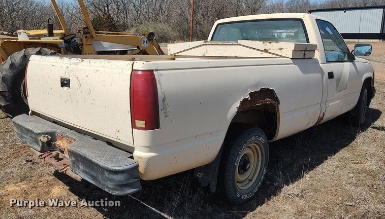 image for item DO3888 1992 Chevrolet C1500  pickup truck