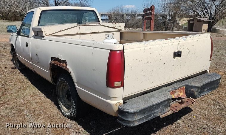 image for item DO3888 1992 Chevrolet C1500  pickup truck