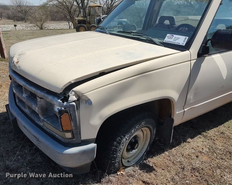 image for item DO3888 1992 Chevrolet C1500  pickup truck