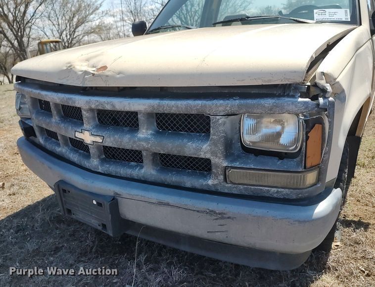 image for item DO3888 1992 Chevrolet C1500  pickup truck