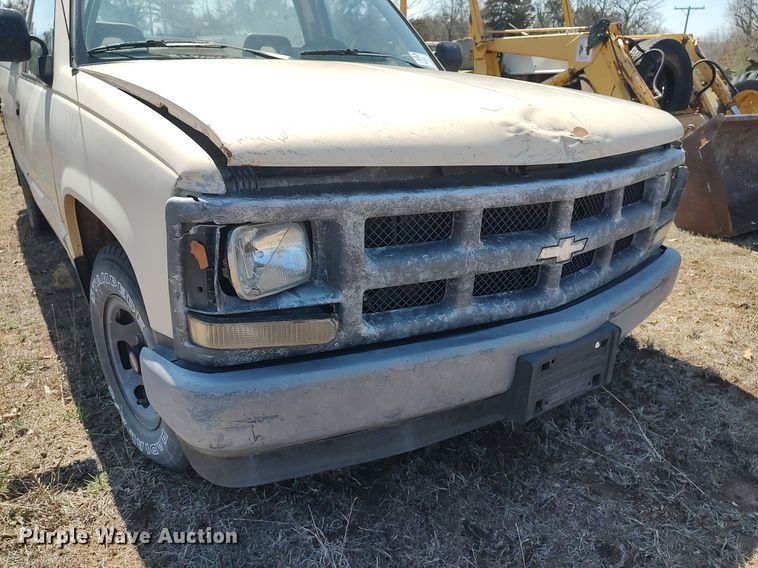 image for item DO3888 1992 Chevrolet C1500  pickup truck