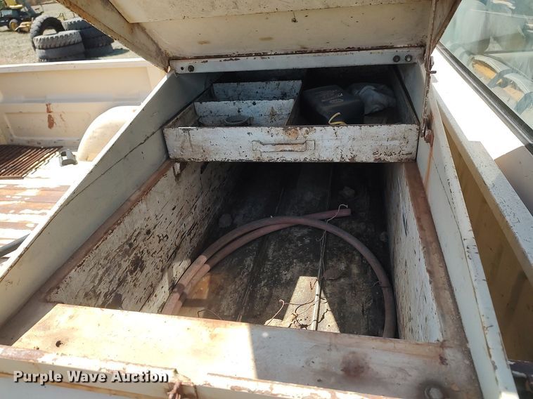 image for item DO3888 1992 Chevrolet C1500  pickup truck