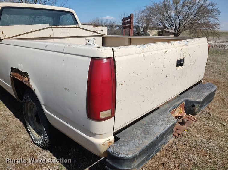 image for item DO3888 1992 Chevrolet C1500  pickup truck