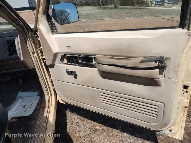 image for item DO3888 1992 Chevrolet C1500  pickup truck